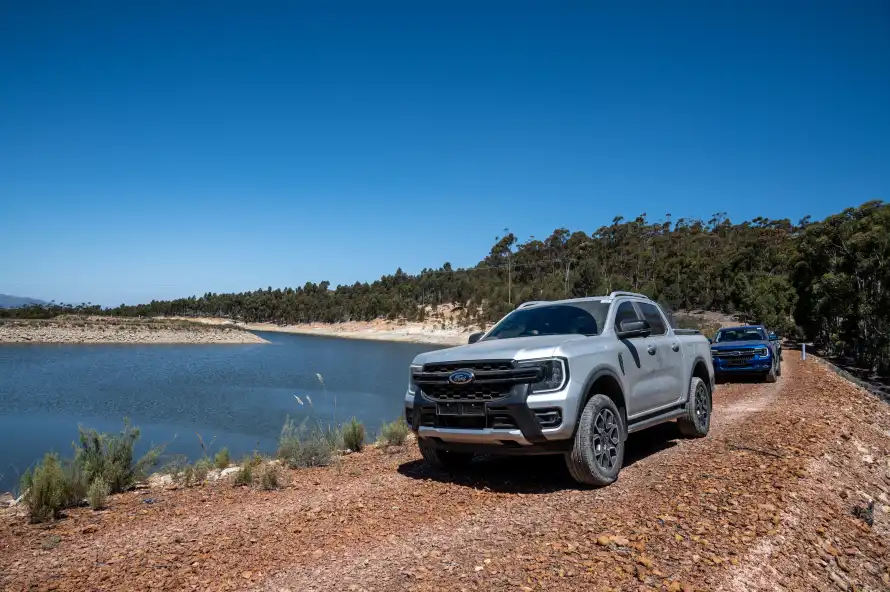 Ford Ford Ranger 2.0D XL Double Cab 4X4 6AT Variant Image