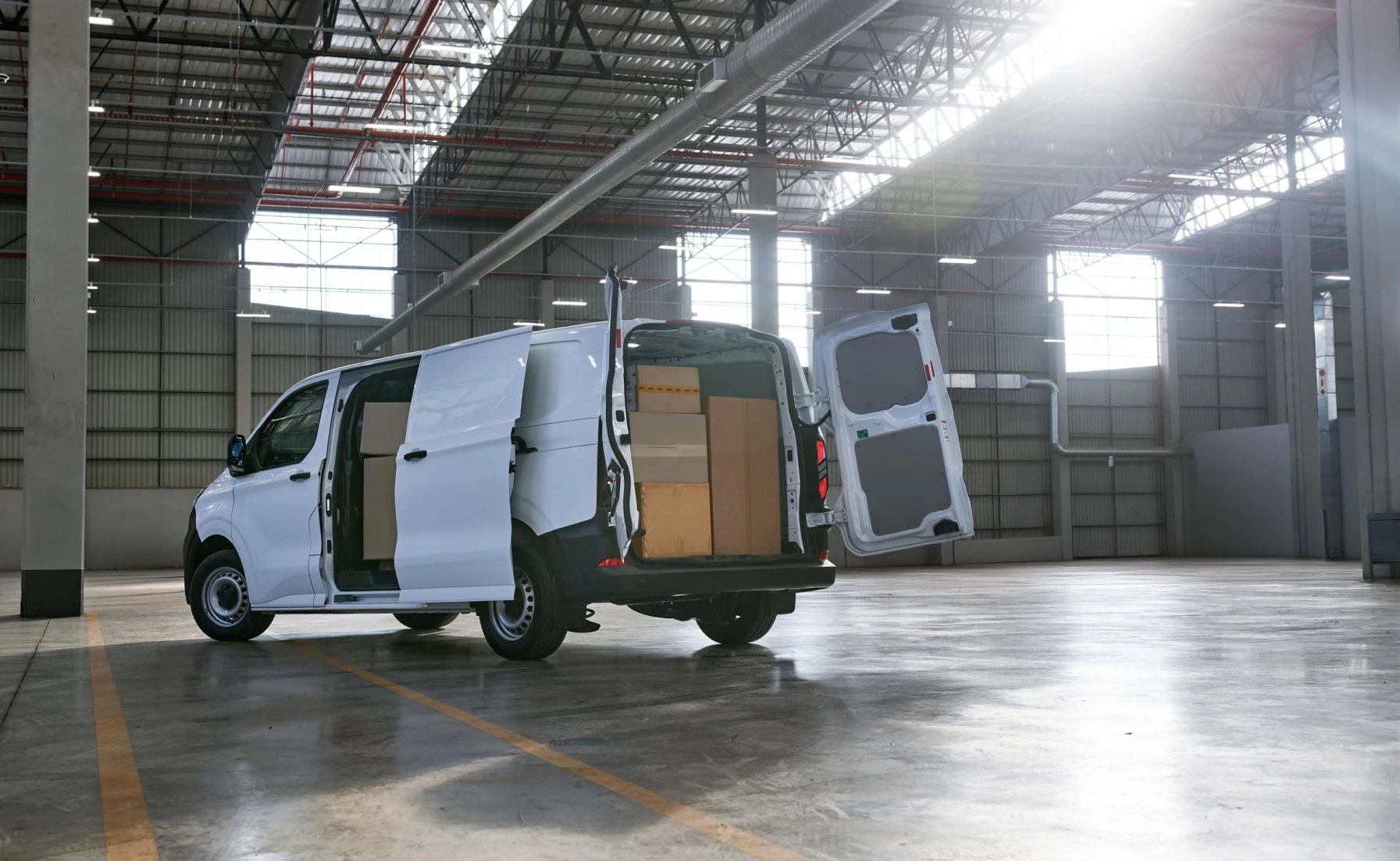 Ford Ford Tourneo Custom 2.0TDCI LWB Trend 8AT Variant Image