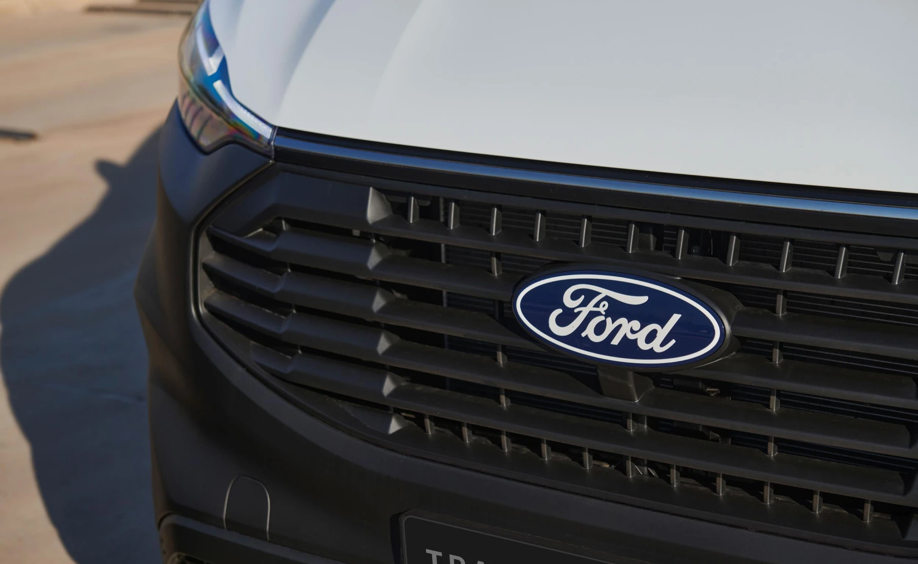 Ford Ford Tourneo Custom 2.0TDCI LWB Trend 8AT Variant Image