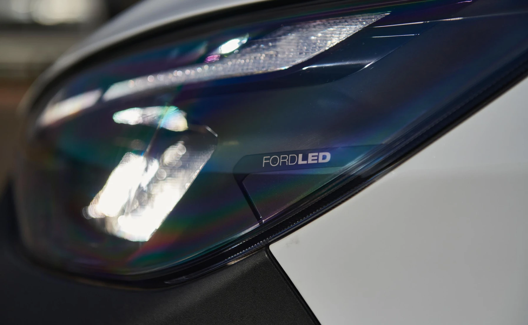 Ford Ford Tourneo Custom 2.0TDCI LWB Trend 8AT Variant Image